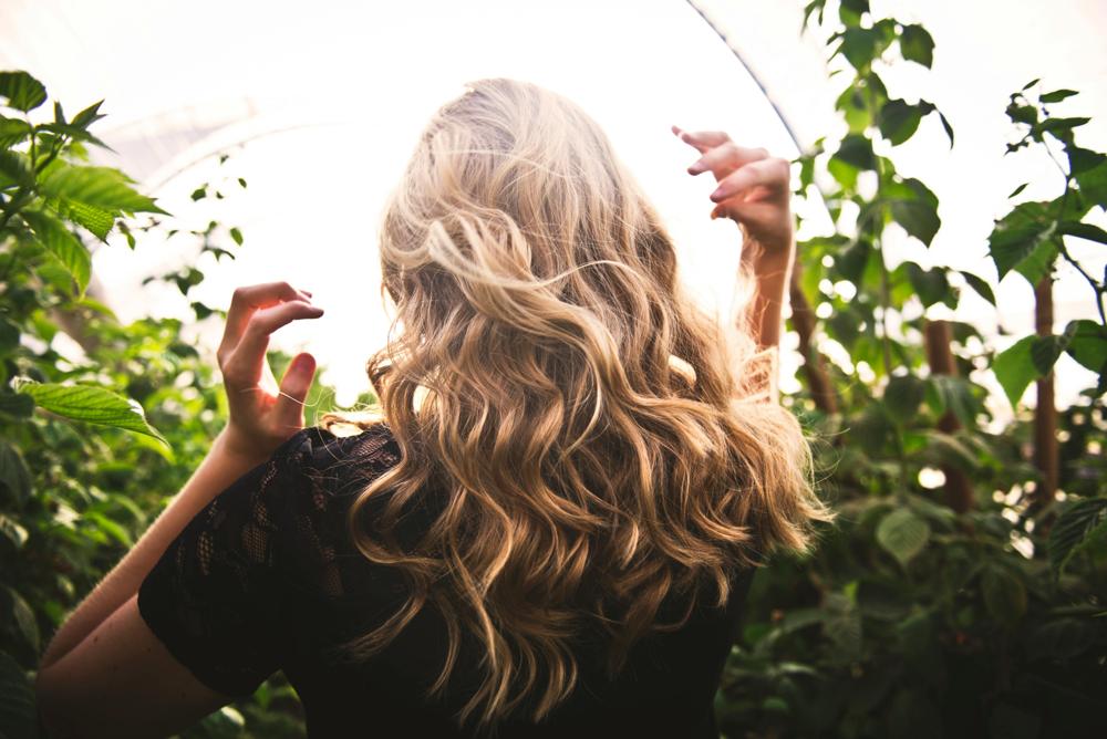 Long hair-ae0b2bd134b24f7f97bf61956cbc79fd.jpg Long hair