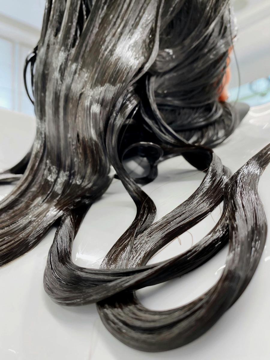 Shiny hair-1d8efce213d54bac844c9b189ce1311f.jpg Shiny hair