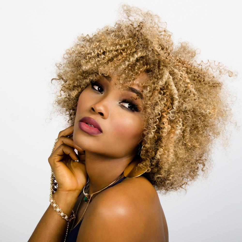 curly hair-25d8f19dfeb74676b0a449aeeb80a067.jpg curly hair