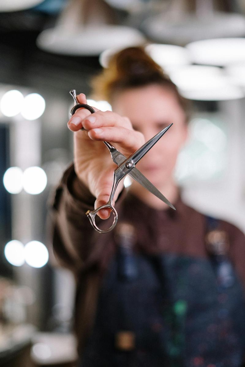 hair cutting-83b47bbefbd84af6870ca8e6e6da6f55.jpg hair cutting