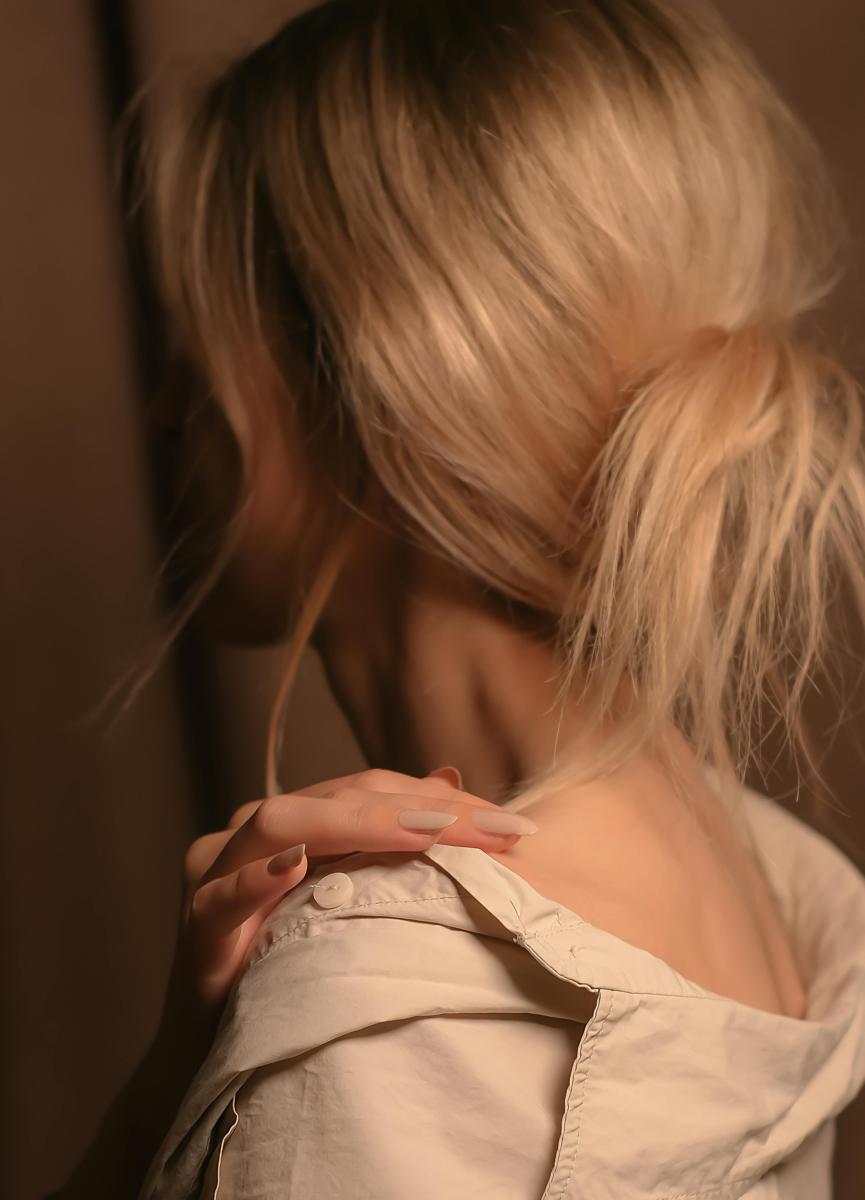voluminous hair-1f171ef51e6c40abac7bc30f086d7f13.jpg voluminous hair